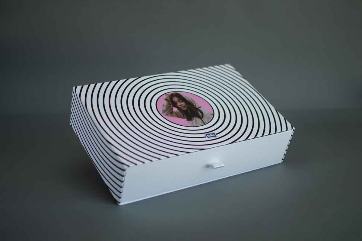 Подарункова коробка 2