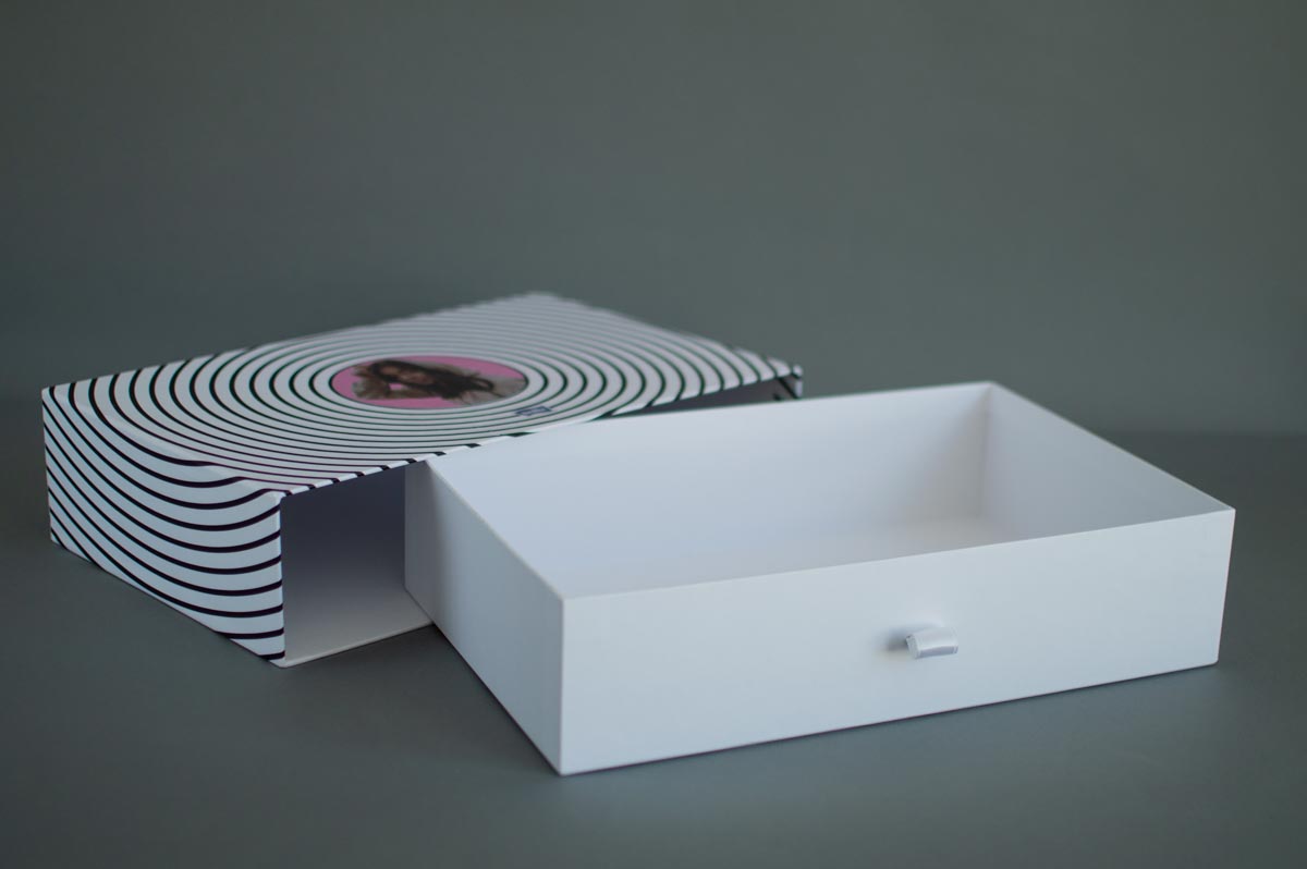 Подарункова коробка 4