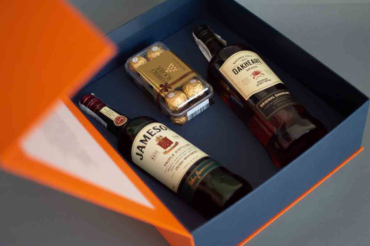 Подарункова коробка 11