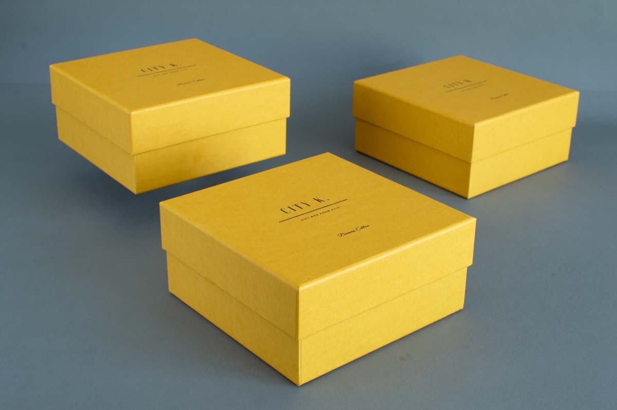 Подарункова коробка 32