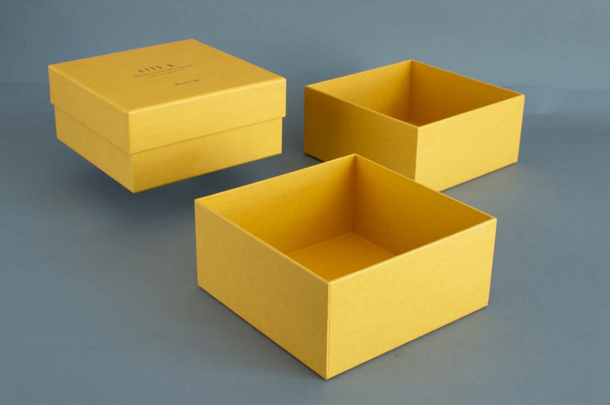 Подарункова коробка 33