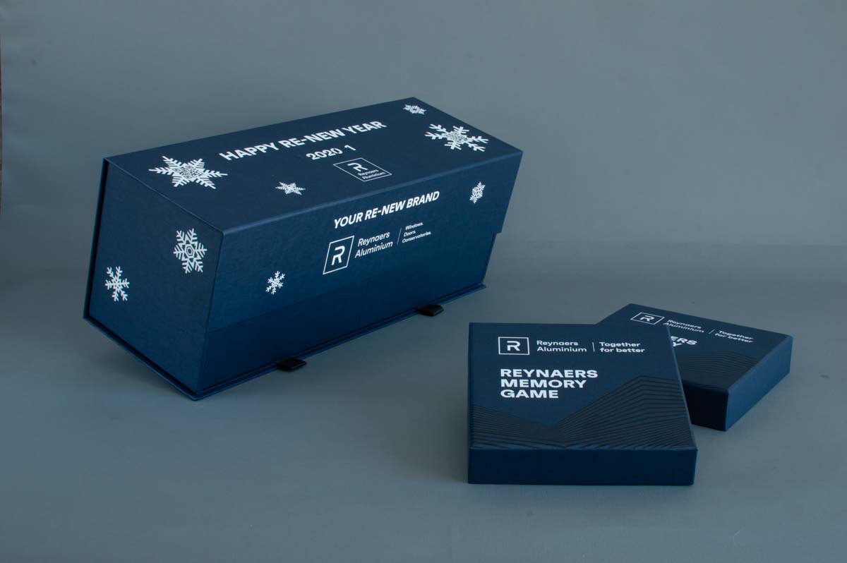 Подарункова коробка 12