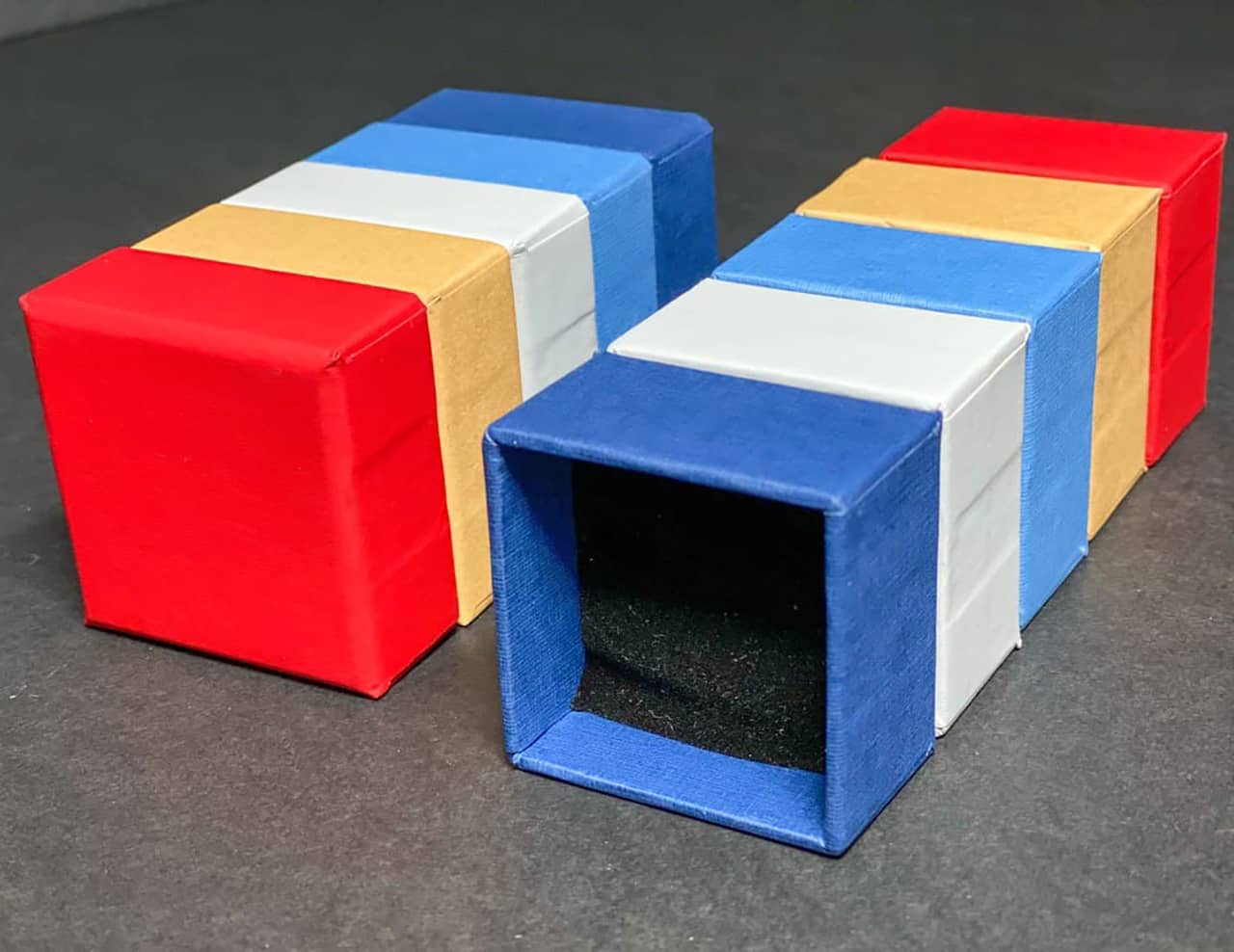 Подарункова коробка 83