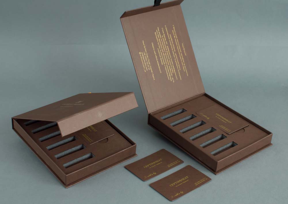 Подарункова коробка 99